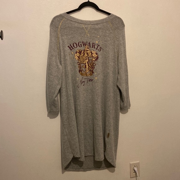 NWT Harry Potter Hogwarts Gryffindor Disney Children's L/XL Night Gown
